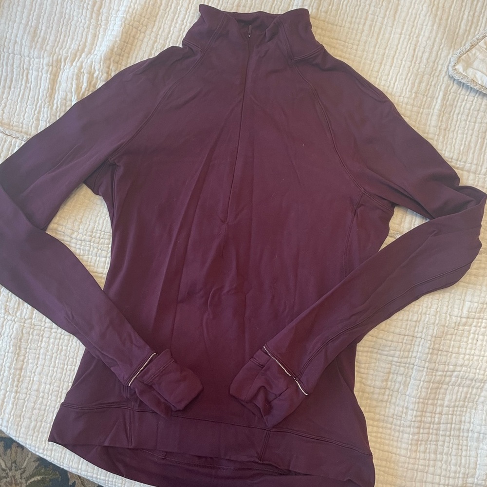 Lululemon long sleeve size 6